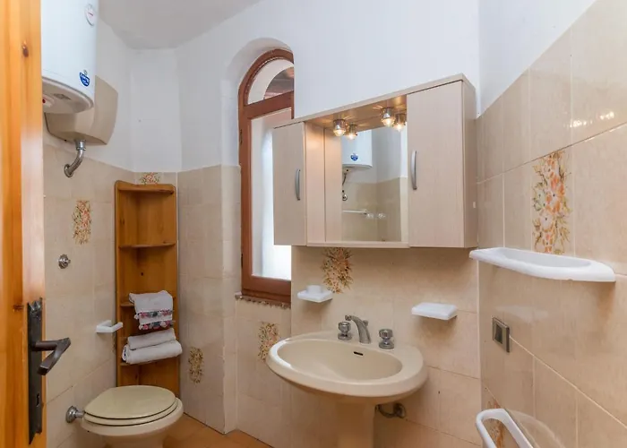 Vakantiehuis Eleonora By Interhome *